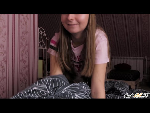 ❤️ Blondie анын BFF анын терең соруп жана анын оозуна сперма алат ❤ Русский порно боюнча бизде ❌️